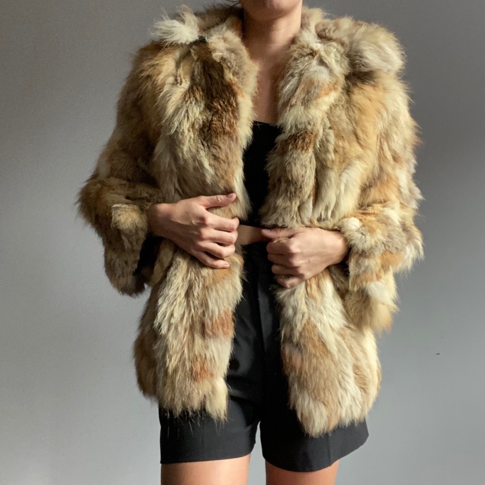 Gorgeous FOX FUR COAT 🚨